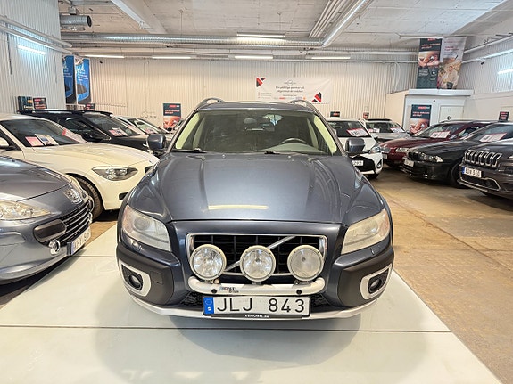 Volvo XC70 3 of 13