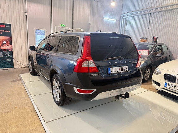 Volvo XC70 5 of 13