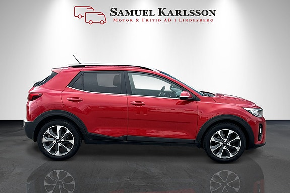 Kia Stonic 2 of 19