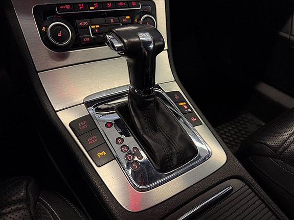 Volkswagen Passat CC 15 of 20