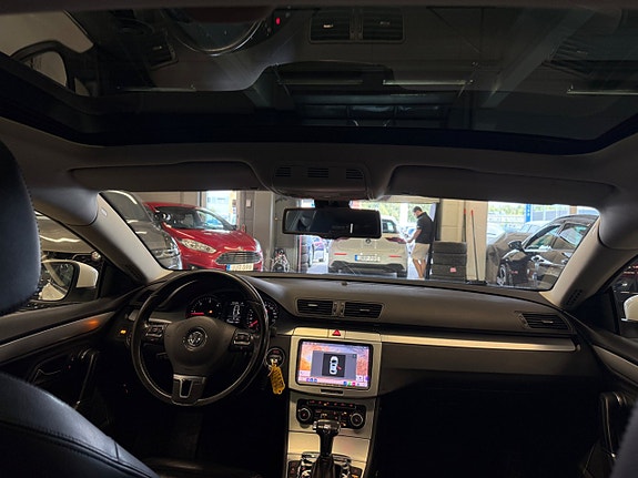 Volkswagen Passat CC 20 of 20