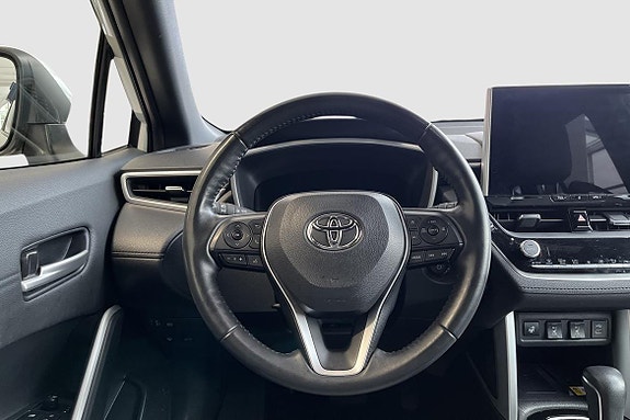 Toyota Corolla Cross 11 of 12