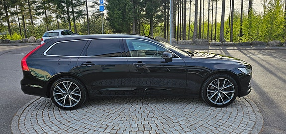 Volvo V90 5 of 21