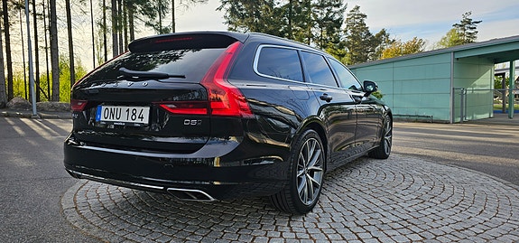Volvo V90 10 of 21