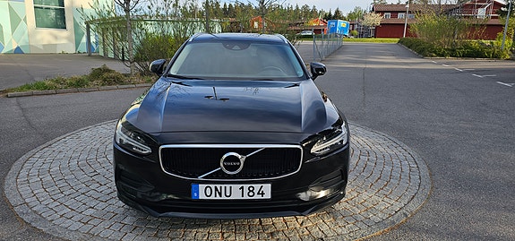 Volvo V90 4 of 21