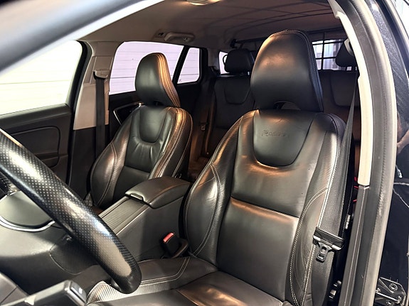 Volvo V60 13 of 17