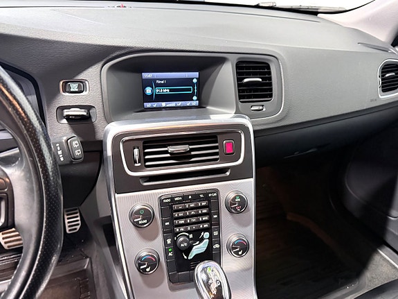 Volvo V60 12 of 17