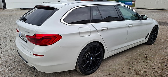 BMW 530d 3 of 10