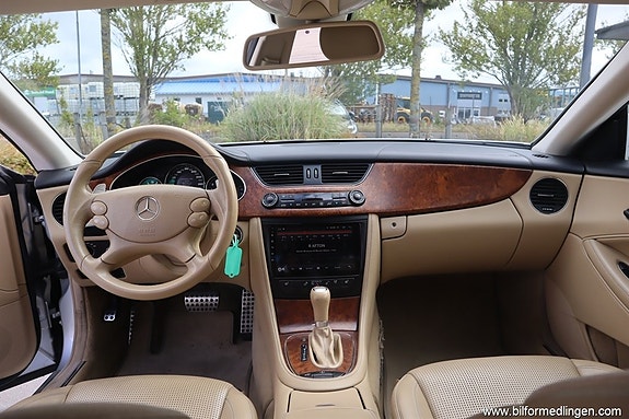 Mercedes-Benz CLS63 10 of 19