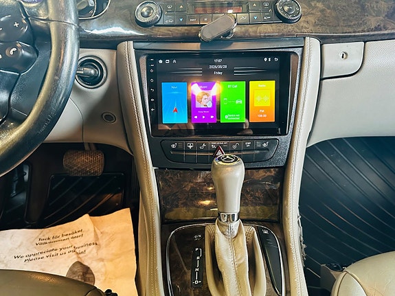 Mercedes-Benz CLS350 18 of 21