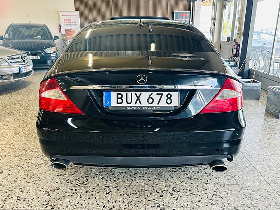 Mercedes-Benz CLS350 8 of 21