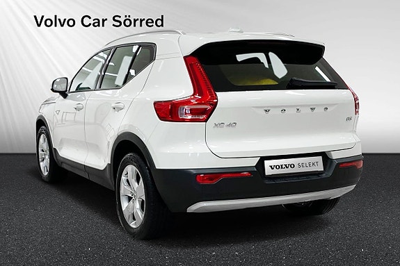 Volvo XC40 3 of 9