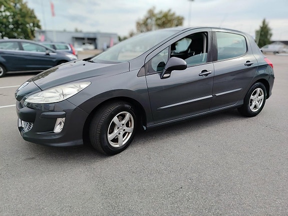 Peugeot 308 13 of 17