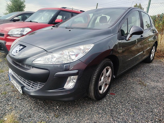 Peugeot 308 3 of 17
