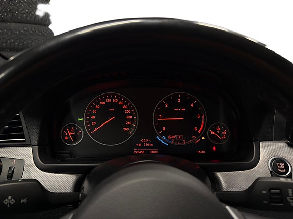 BMW 520d 16 of 17