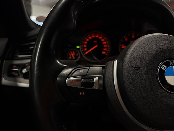 BMW 520d 15 of 17