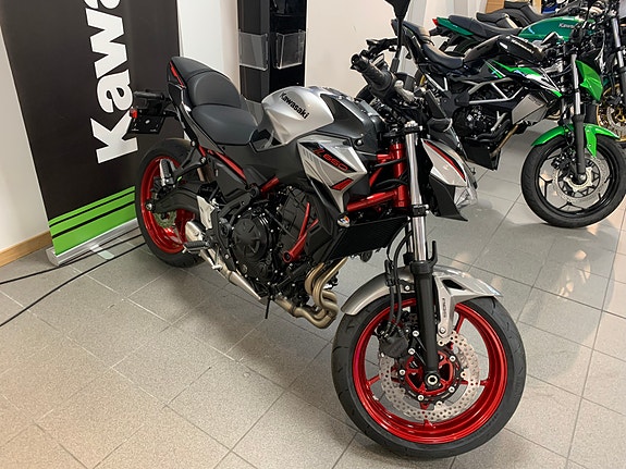Kawasaki Z650 2 of 2