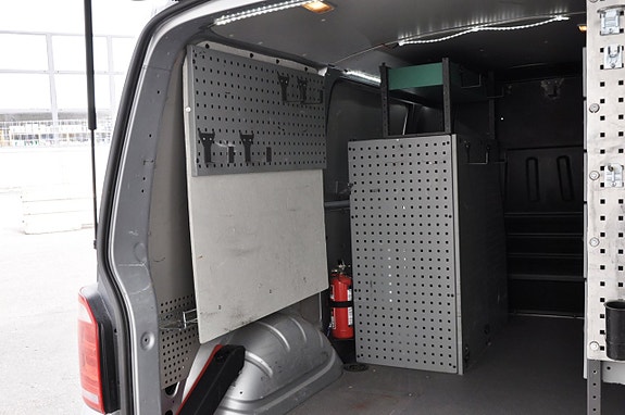 Volkswagen Transporter 16 of 18