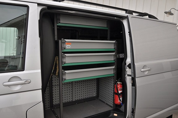 Volkswagen Transporter 13 of 18