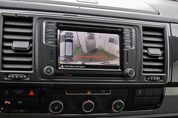 Volkswagen Transporter 10 of 18