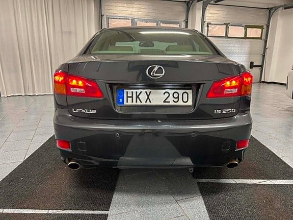 Lexus IS250 6 of 20