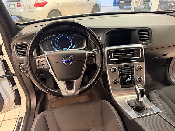 Volvo V60 10 of 13