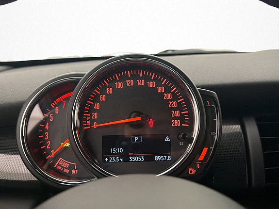 MINI Cooper S 15 of 30