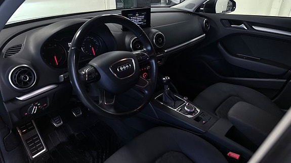 Audi A3 9 of 14