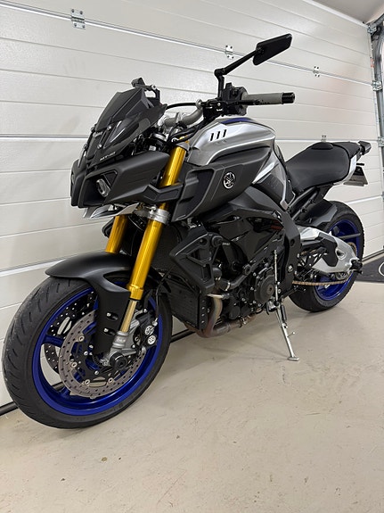 Yamaha MT-10 SP 3 of 8