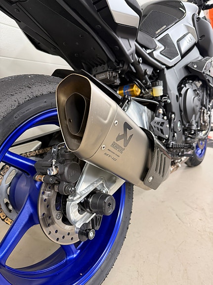 Yamaha MT-10 SP 8 of 8