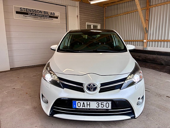 Toyota Verso 3 of 12