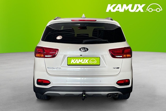 Kia Sorento 5 of 25