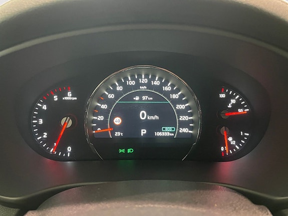 Kia Sorento 10 of 25