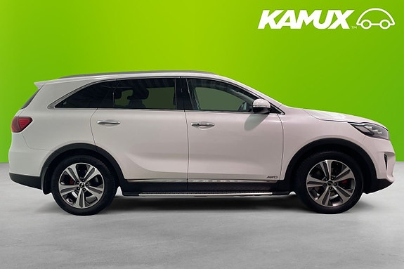 Kia Sorento 2 of 25