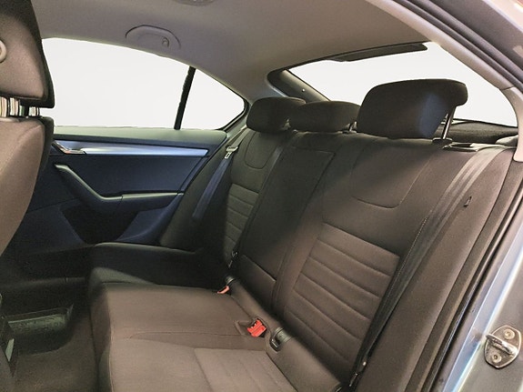 Skoda Octavia 12 of 21