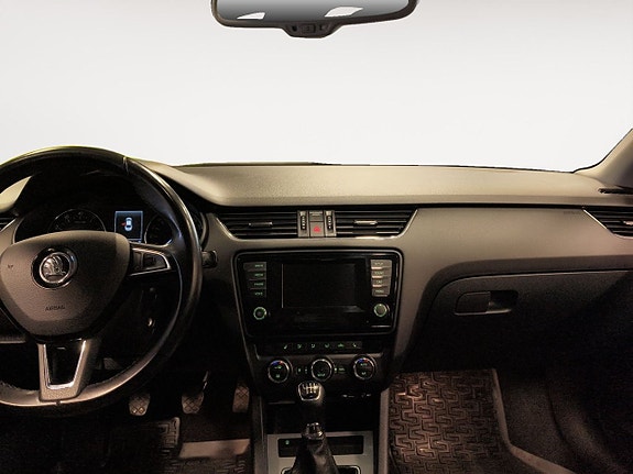 Skoda Octavia 9 of 21