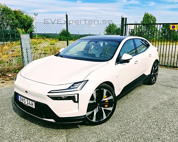 Polestar 4 4 of 27