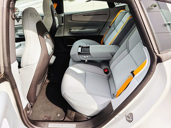 Polestar 4 16 of 27