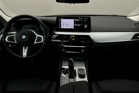 BMW 530e 3 of 3