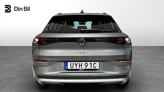 Volkswagen T-Roc 5 of 12