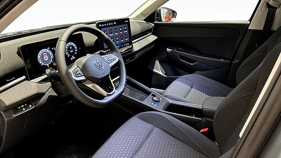 Volkswagen T-Roc 7 of 12