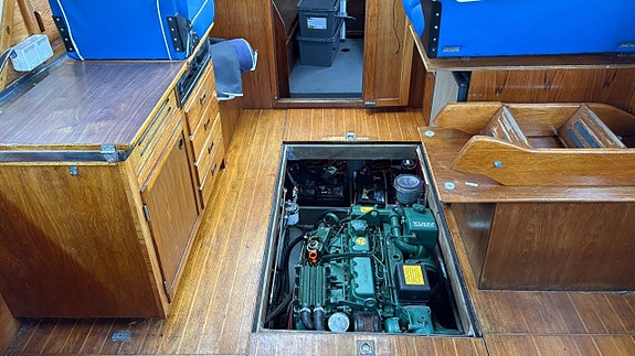 Skarpnes 30 - Volvo Penta TAMD 31A 6 of 12