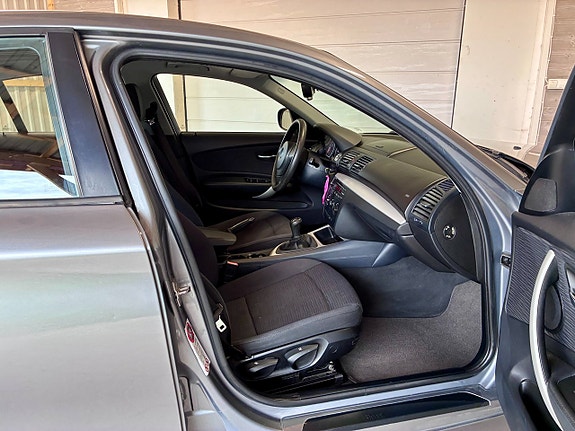 BMW 120d 9 of 11