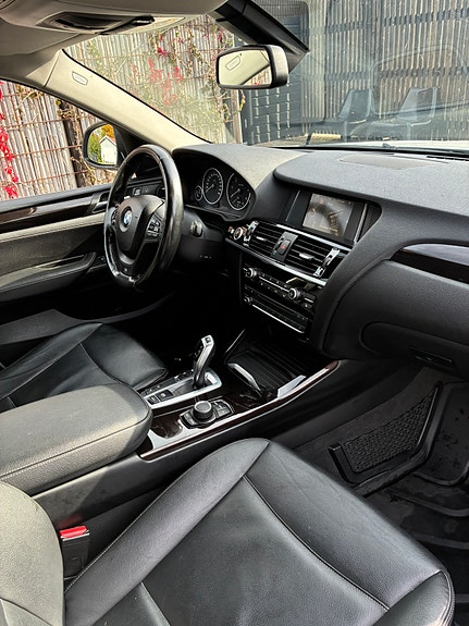 BMW X4 2 of 3