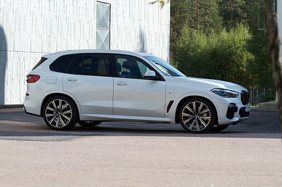 BMW X5 2 of 16