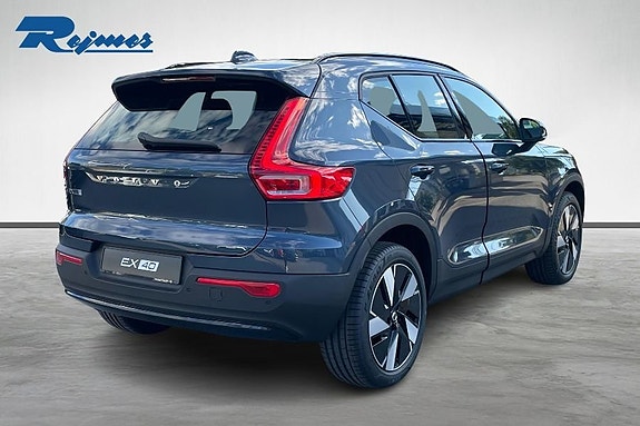 Volvo EX40 5 of 20