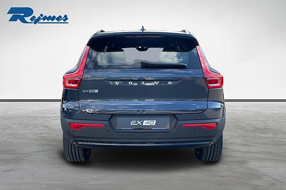 Volvo EX40 4 of 20