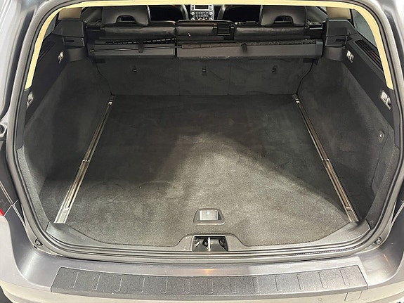 Volvo V70 11 of 17