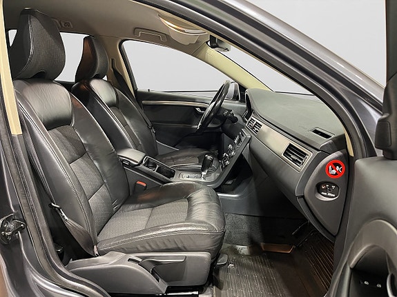 Volvo V70 9 of 17
