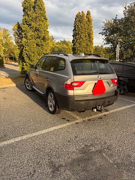 BMW X3 8 of 8